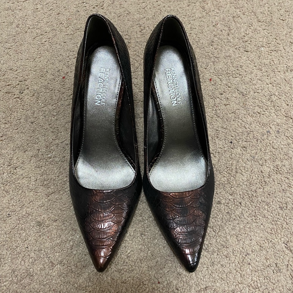Kenneth Cole Pointy Heels